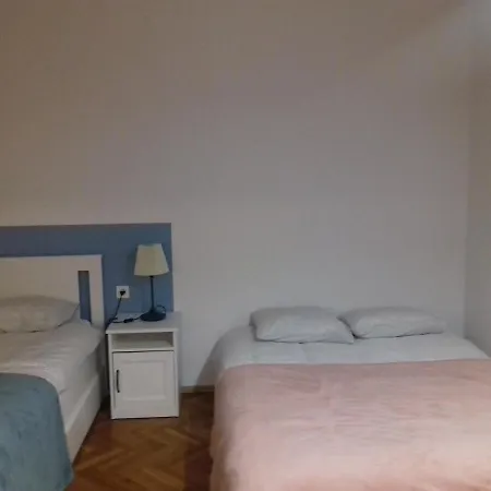 Apartma Lahinja *