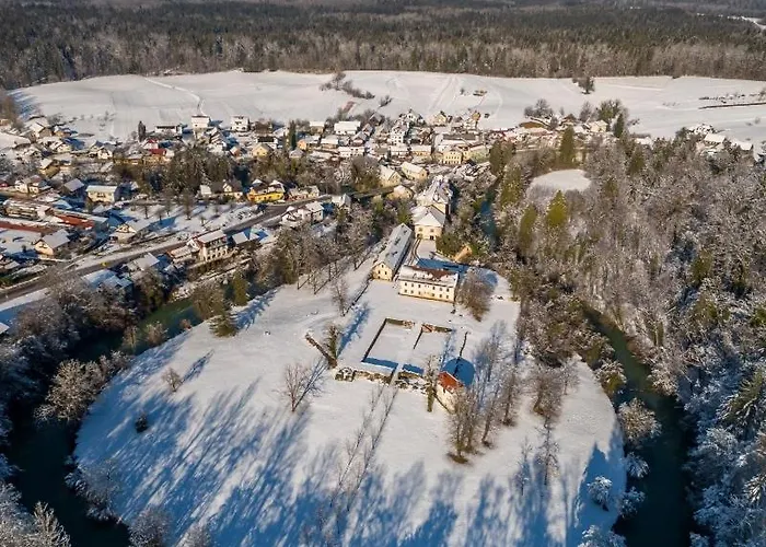 Apartma Lahinja Appartement *